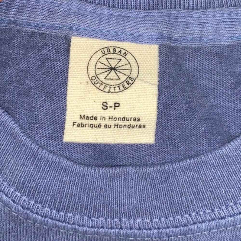 🔥URBAN OUTFITTERS🔥I CARE DO YOU? Pocket T-Shirt Blue Small NWT - Picture 4 of 6
